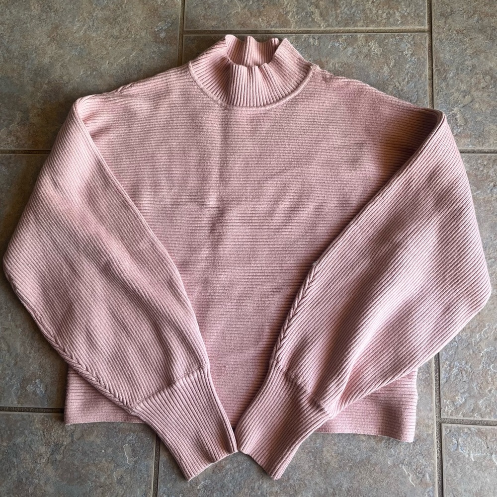 NWOT Lulus Sweater Soft Pink Puff Sleeves !